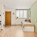 Explore The City! I 500m To Torget I Self Check-in Apartment