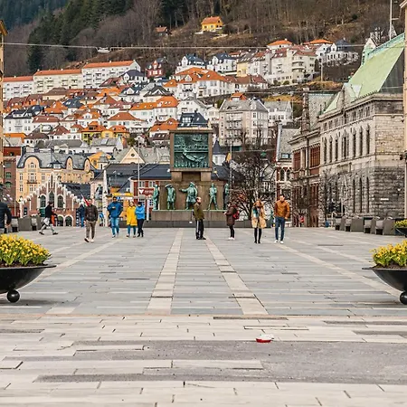 Explore The City! I 500m To Torget I Self Check-in Bergen