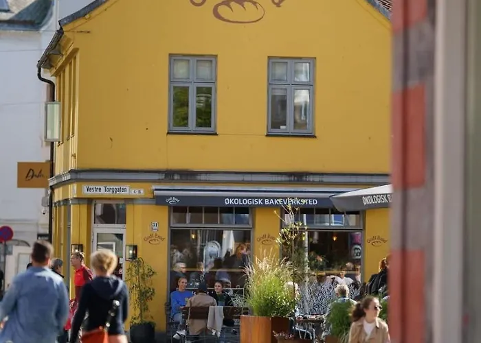 Explore The City! I 500m To Torget I Self Check-in Bergen